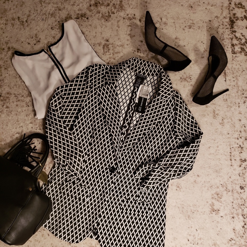 Black and White Houndstooth Blazer